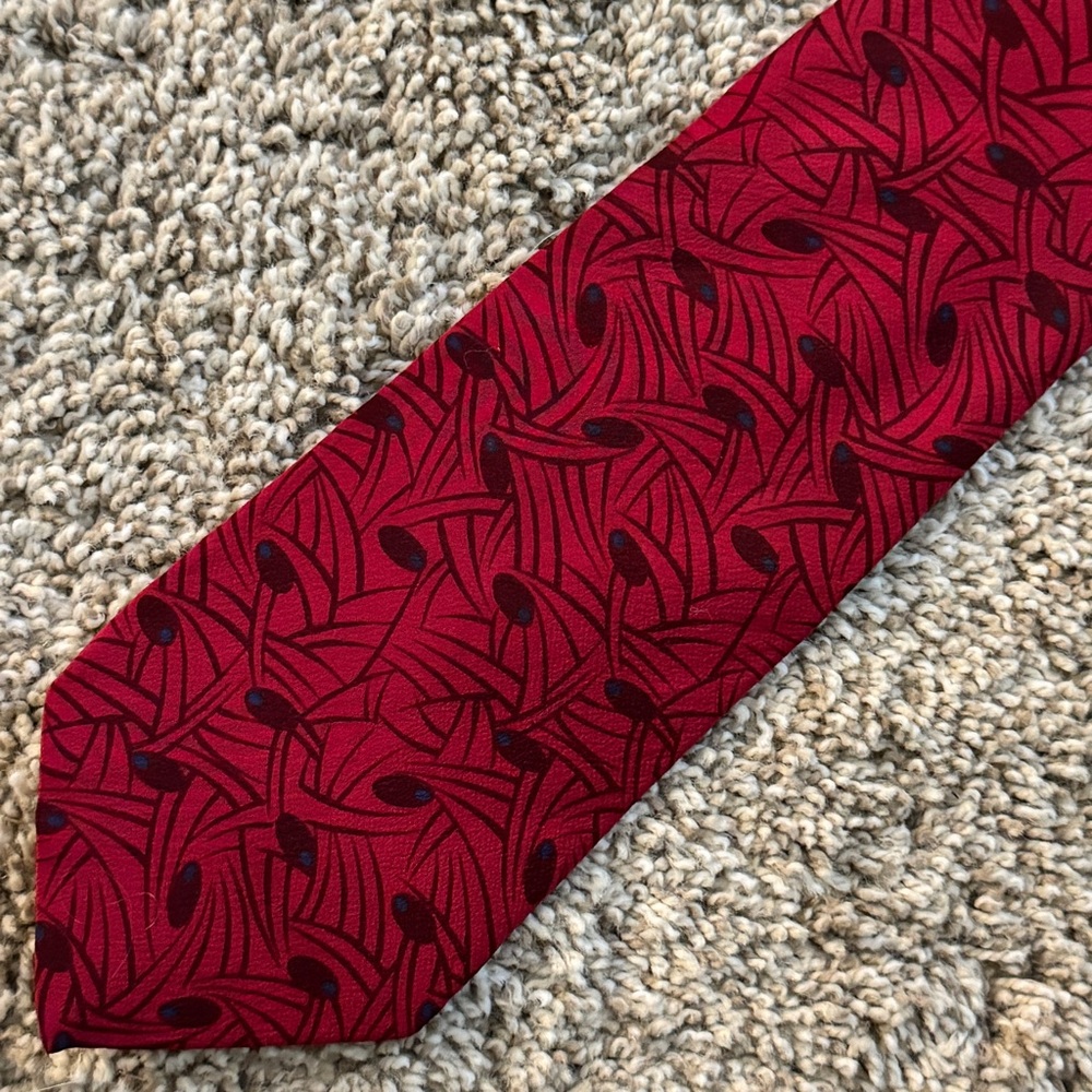EUC Stafford 100% Silk Classy Tie Necktie, 56 inches long